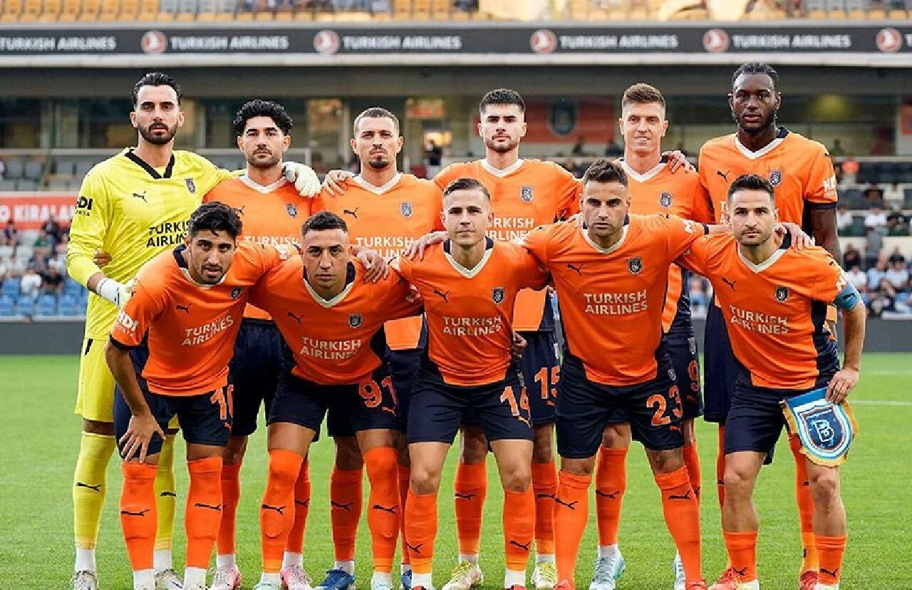 Başakşehir'in UEFA Konferans Ligi rakiplerinin kim olduğu açıklandı - 1. Resim