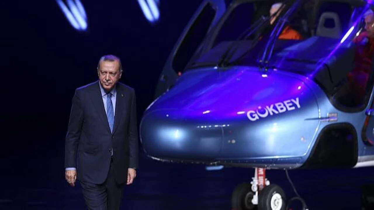 GÖKBEY Helikopterinden tarihi uçuş! Türkiye'nin havadaki gücünü bir kez daha perçinledi