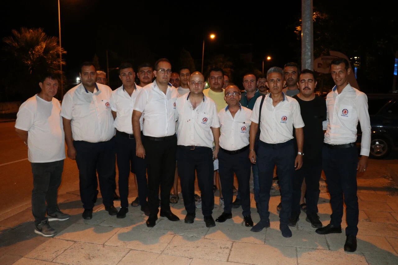 Halk otobüsü şoförü aracın farını kapatmadığı için dayak yedi! - 3. Resim