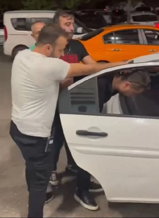 Son dakika | Cumhurbaşkanı Erdoğan ve AK Parti seçmenine hakaret etmişti: Gereği yapıldı! - 1. Resim