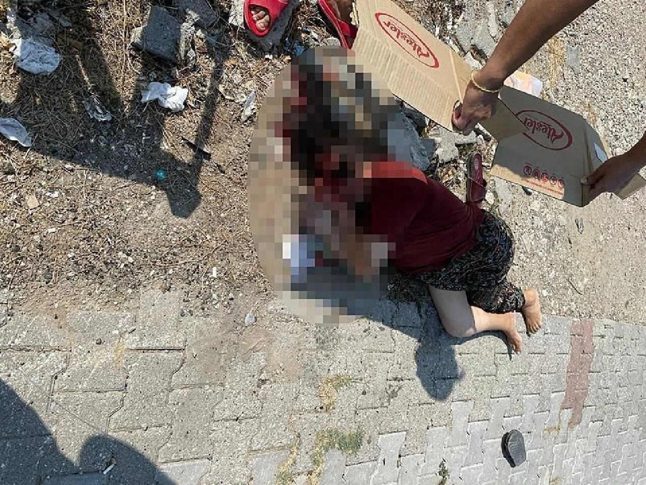 Vahşet demek az kalır! Karısını parke taşıyla vura vura öldürdü - 2. Resim