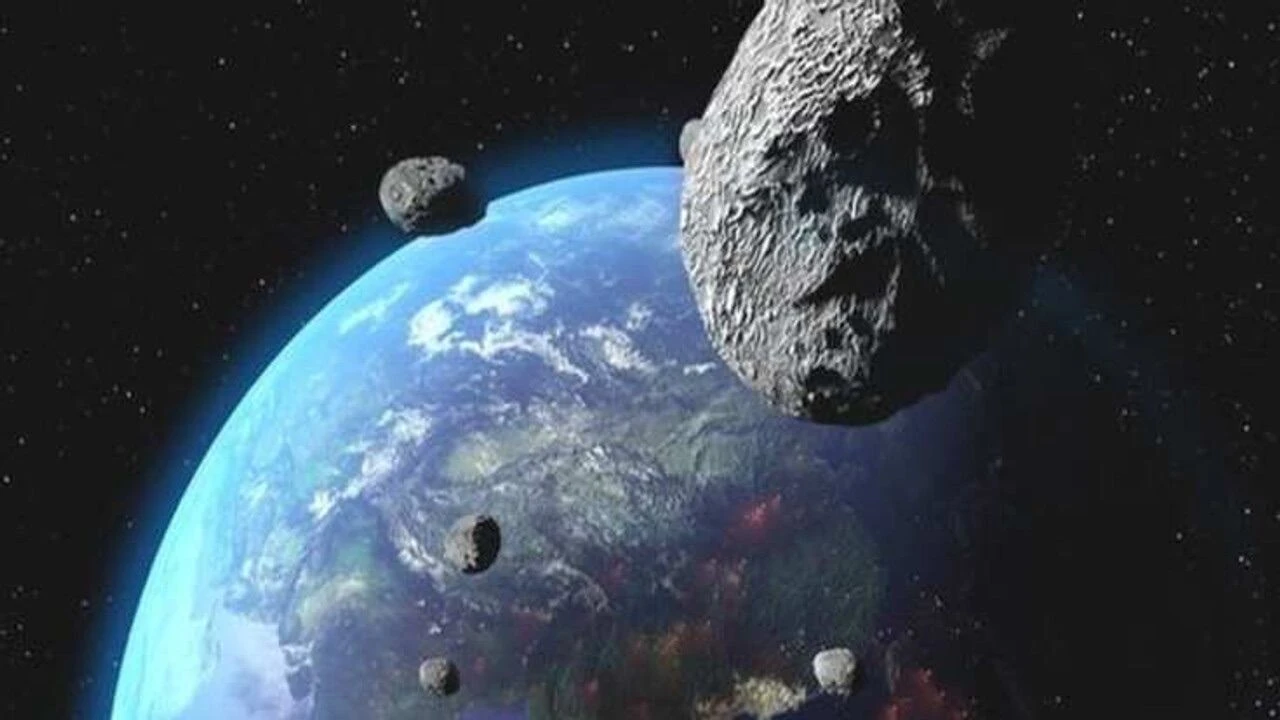 Bilim insanları, Dünya'yı asteroit çarpması tehdidinden koruyacak en iyi çözümü açıkladı