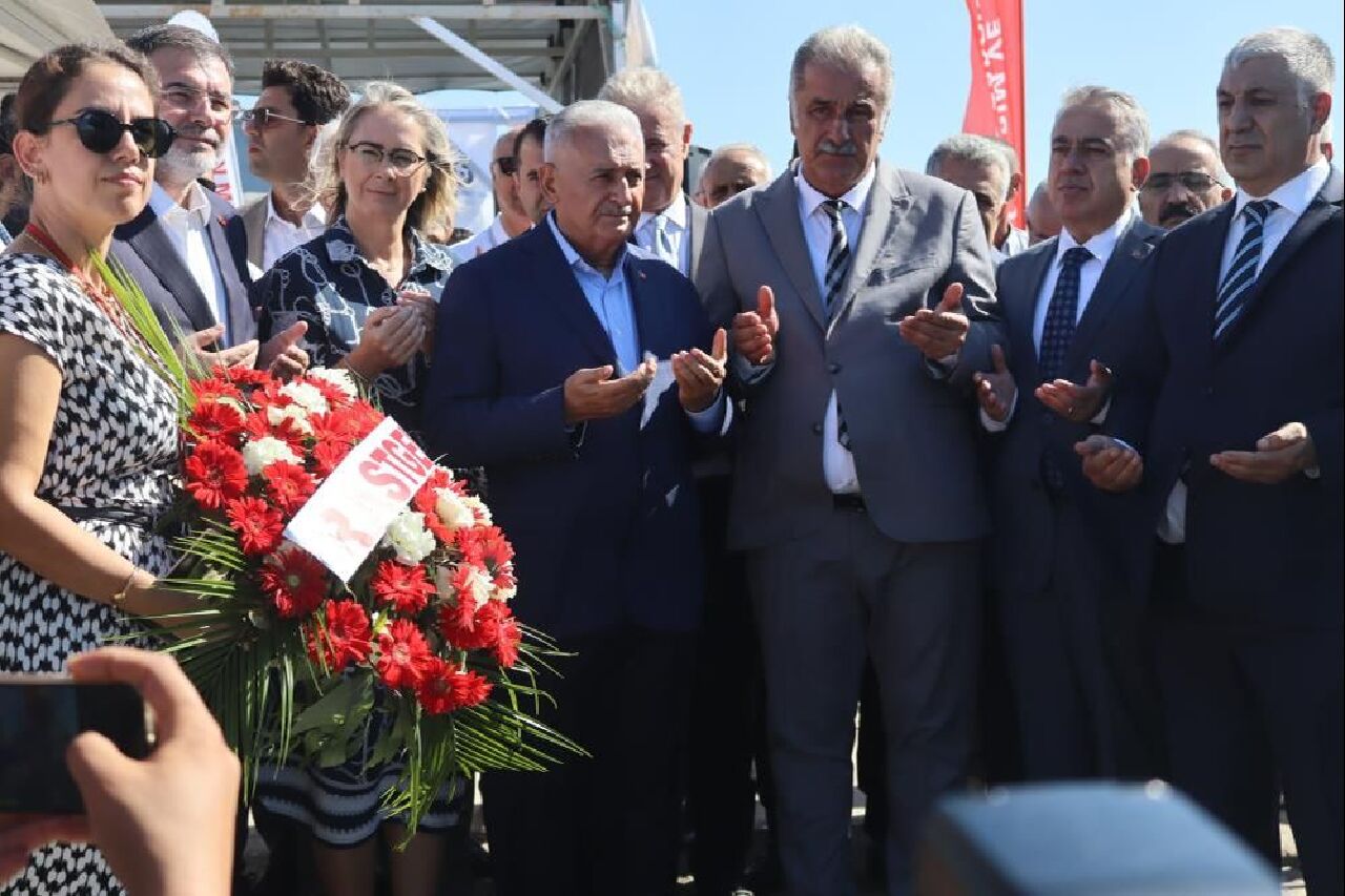 İzmir'de av sezonu başladı: Balıkçılardan 'Vira Bismillah' - 1. Resim