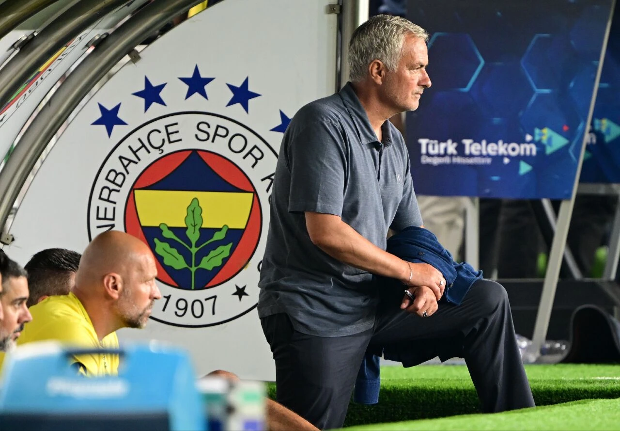 Jose Mourinho maç sonu basın toplantısında konuştu! 'Maçı ilk yarıda bitirebilirdik' - 3. Resim