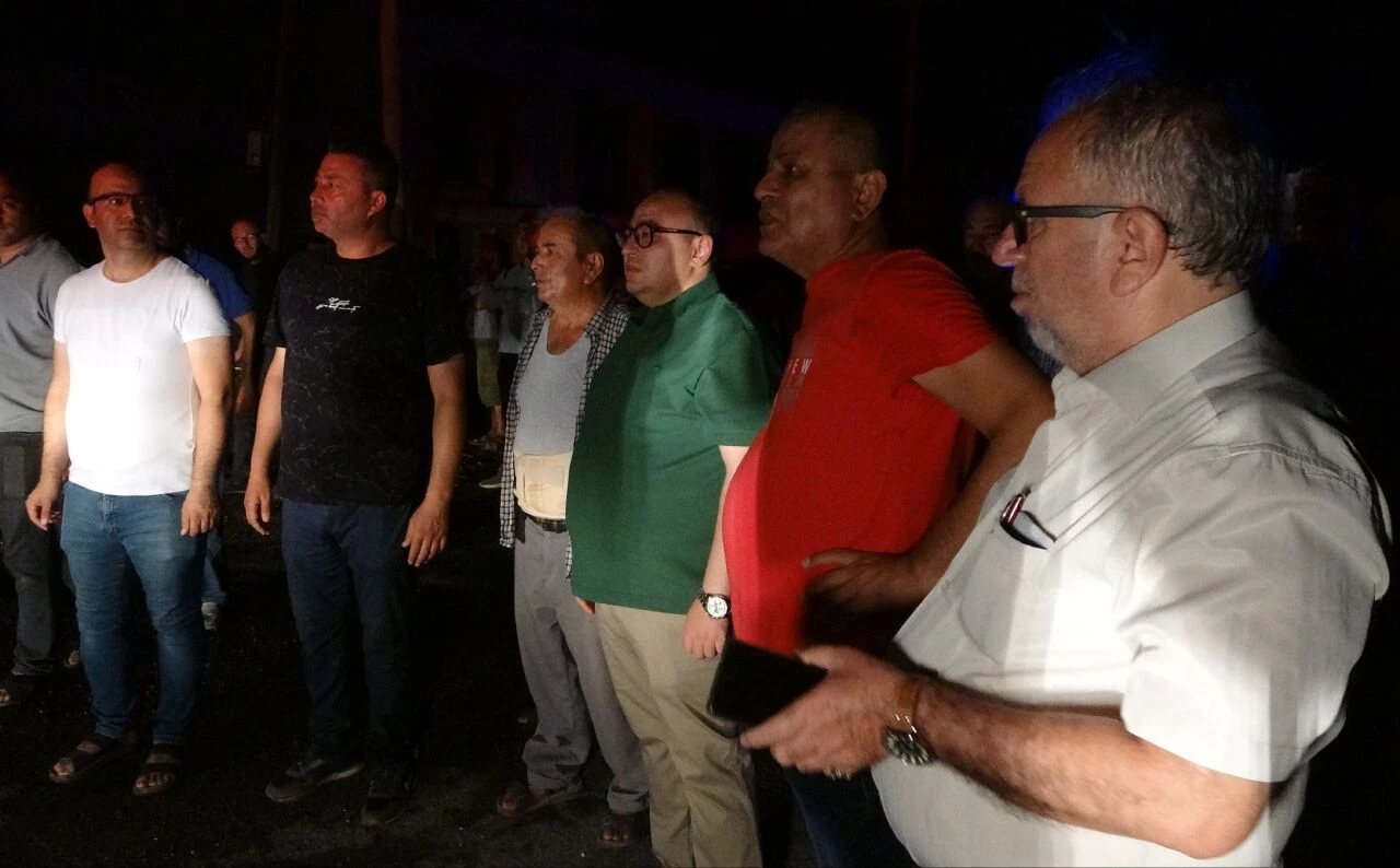 Türkiye'nin ilk sırasında! 100 kişinin ekmek yediği yer cayır cayır yandı - 1. Resim