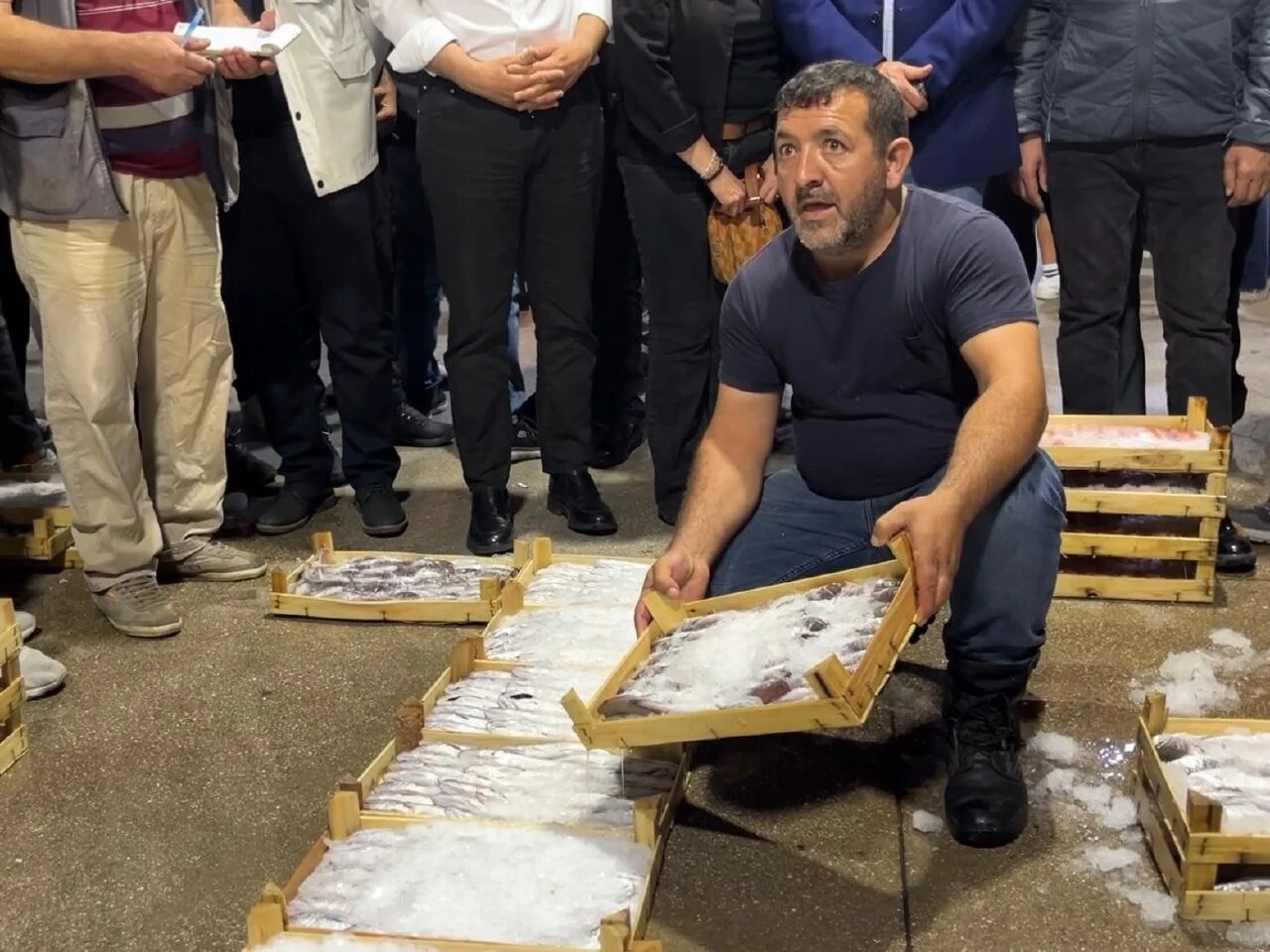 Av sezonu bitti, balık fiyatları düştü! Her eve her keseye uygun balıklar tezgahlarda - 13. Resim