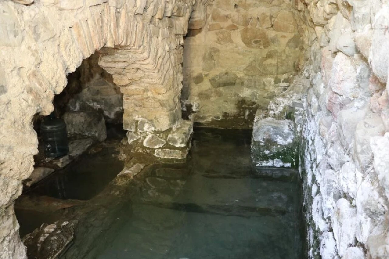 Roma döneminden kalma hamam yok olma tehlikesiyle karşı karşıya!