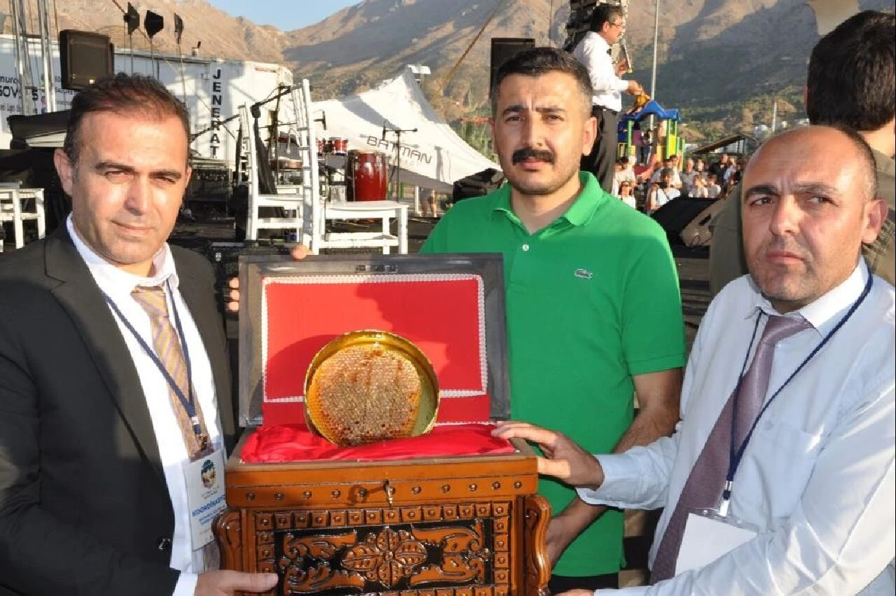 Sason balı rekor fiyattan alıcı buldu: Araba parasına bir kilo bal!