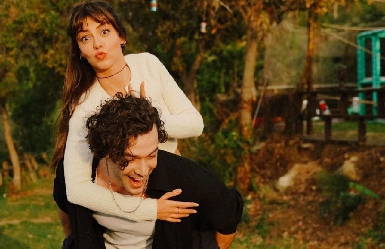 Aslıhan Malbora ile Aytaç Şaşmaz bir kez daha aynı filmde! Sevenleri yorum yağmuruna tuttu