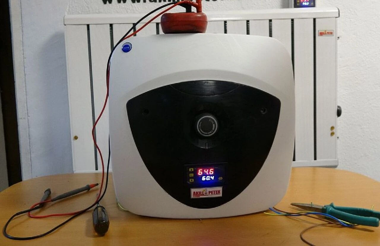 Bilgisayarcı kardeşlerden elektrik faturasını düşürecek buluş: Sıcak su ihtiyacını karşılıyor