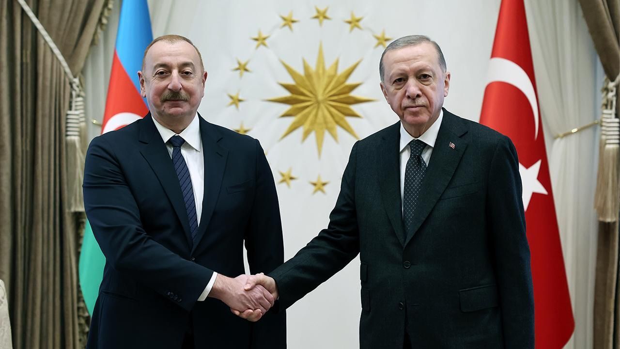 Cumhurbaşkanı Erdoğan&#039;dan İlham Aliyev&#039;e tebrik telefonu 