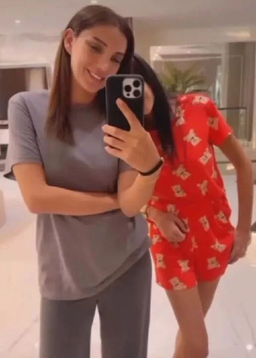 Dilan Polat'tan günler sonra yeni fotoğraf geldi! Kardeşi Sıla Doğu önce paylaştı sonra sildi