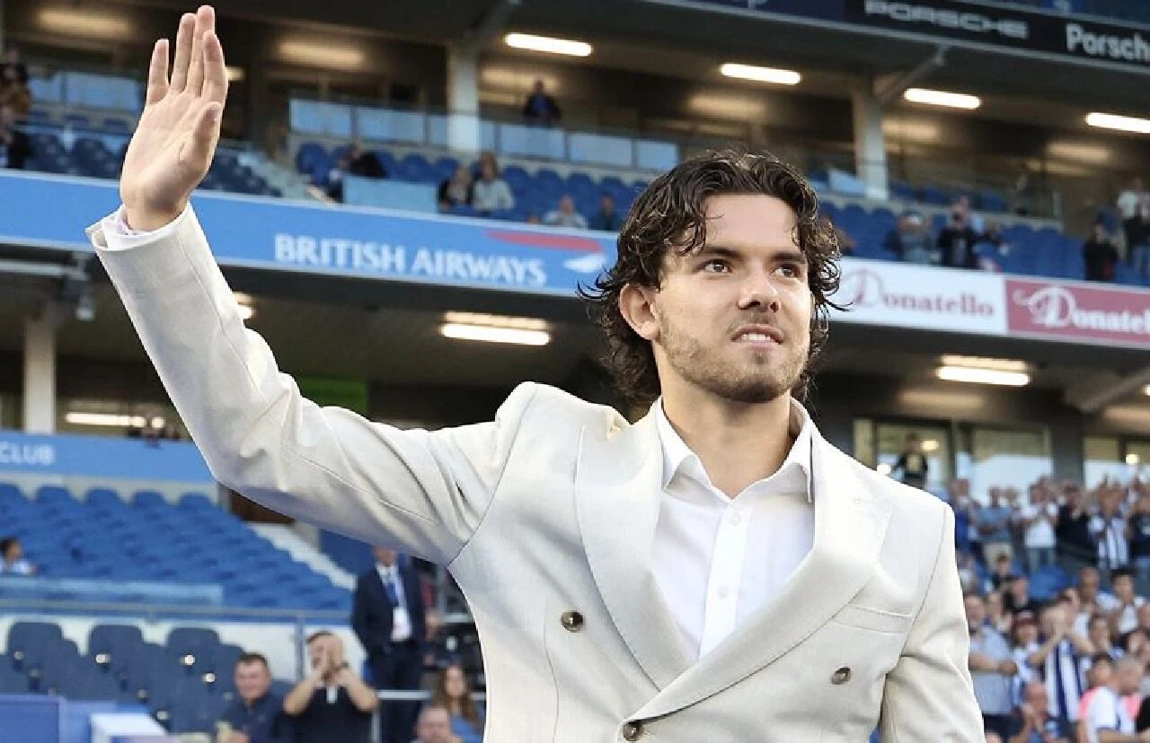 Fenerbahçe'nin takımda kalması için Ferdi Kadıoğlu'na yaptığı dev teklif ortaya çıktı!