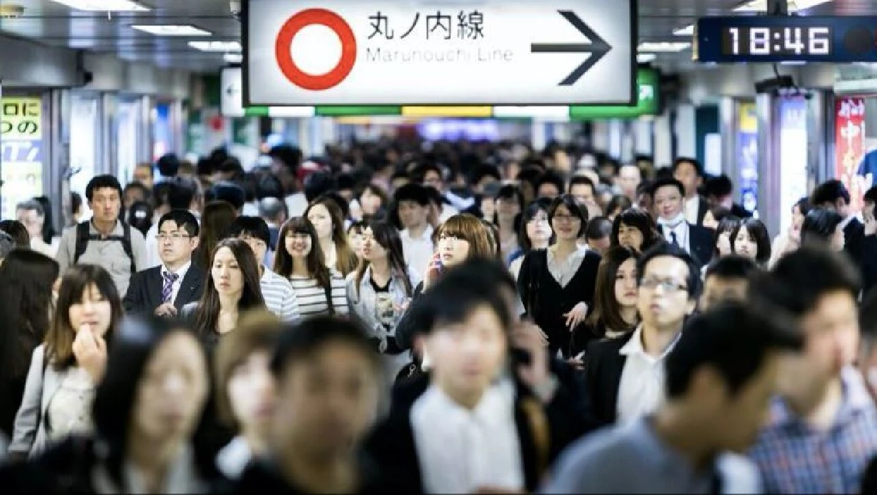 Japonya'da köylere taşınıp çocuk yapan kadınlara para ödülü! Hükümetin 'yaşlı nüfus' çözümü tepki çekti - 1. Resim