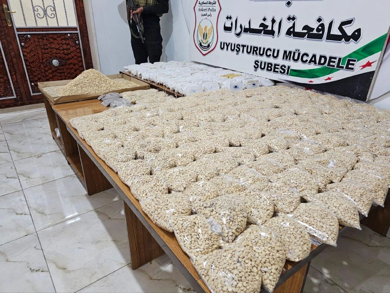 MİT'ten büyük darbe! Suriye’den Türkiye’ye uyuşturucu sevkiyatı yapan şebeke çökertildi!