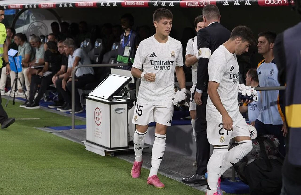 Real Betis maçındaki hareketi gündem olmuştu: İspanyol basını Arda Güler'e dikkat çekti! - 1. Resim