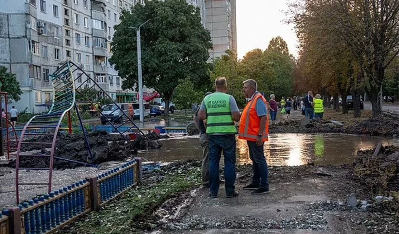 Rus füze şarapneli küçük kızın kafasını kopardı! Anne dehşet anlarına tanık oldu - 5. Resim