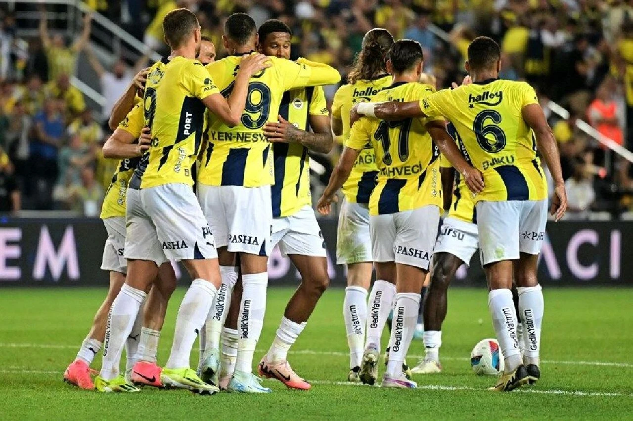 UEFA Avrupa Ligi Fenerbahçe maçlarının oynanacağı tarihler açıklandı - 1. Resim