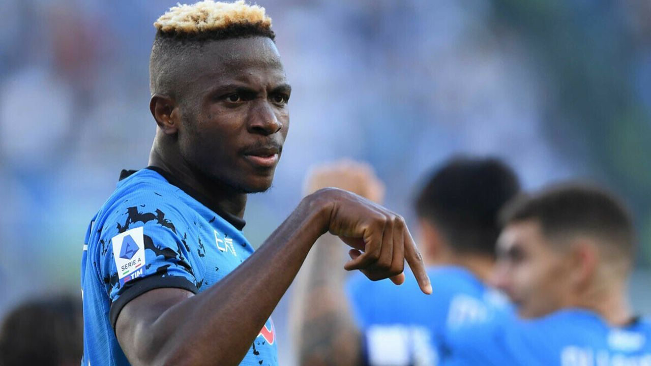 Victor Osimhen&#039;in Galatasaray&#039;a transfer olacağı iddia edildi! Napoli&#039;de geçen sezon 32 maçta 17 gol attı