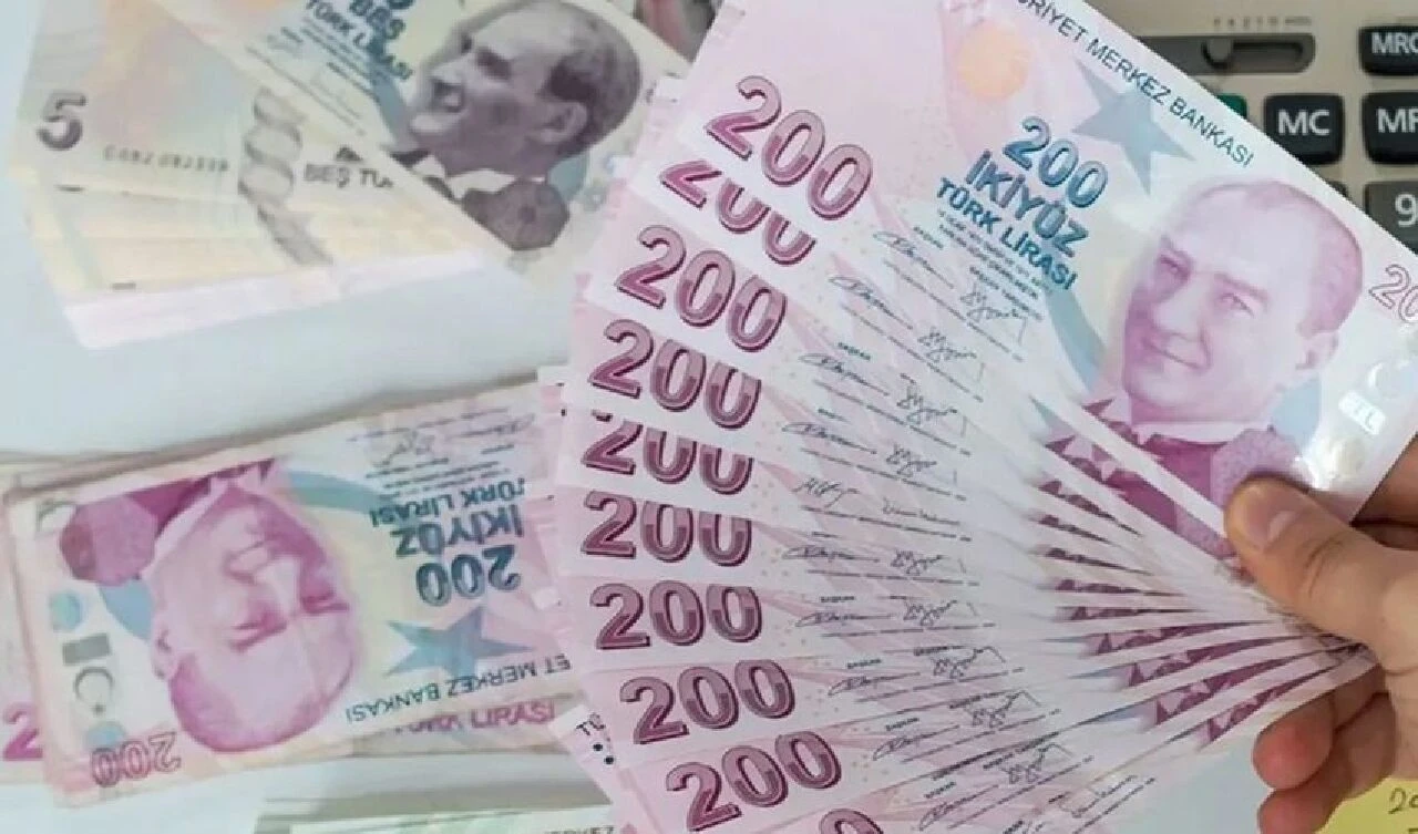 Emin Yılmaz'dan emekli için çifte maaş müjdesi! İşte tamamlayıcı emeklilik sisteminin detayları: Bağkur prim eşitleme de gündemde