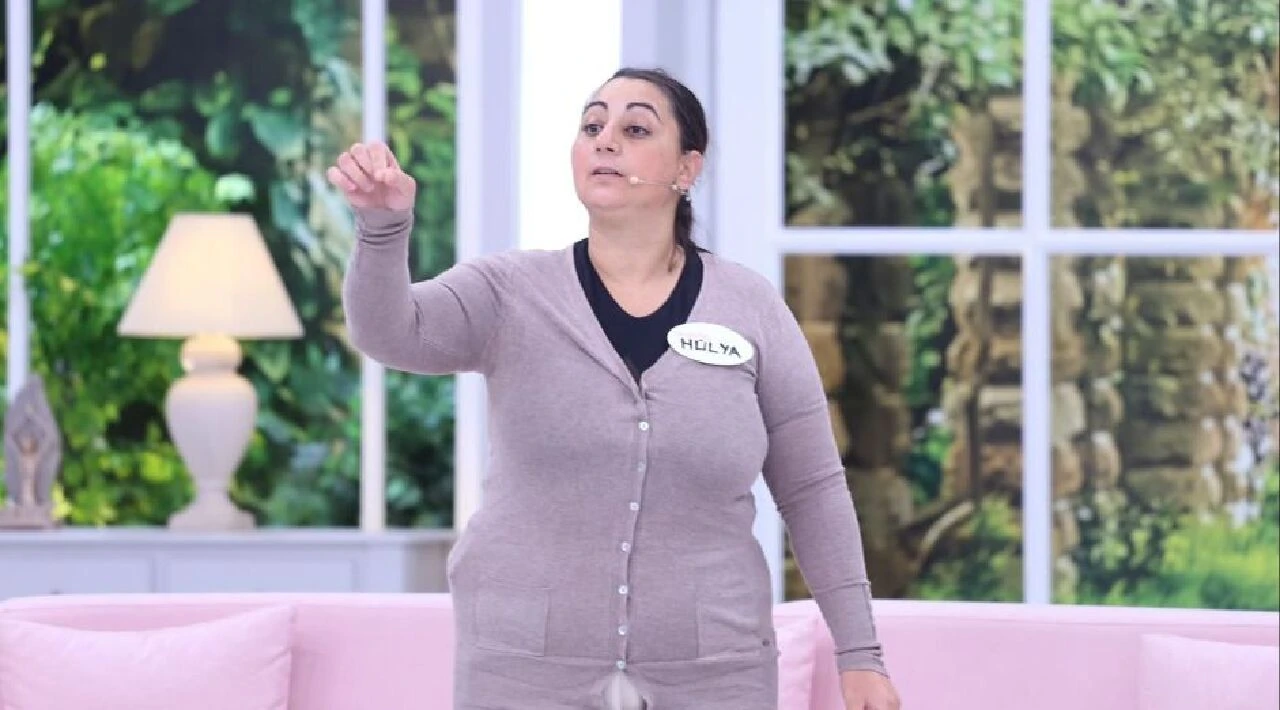 Kaybolan kız çocuğuna Esra Erol ulaştı! Sır perdesi 24 saatte aralandı