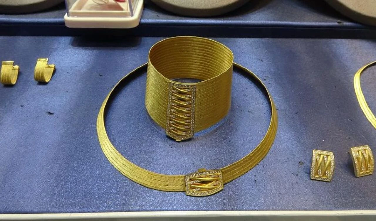 Kuyumcular isyan etti! Altın fiyatları yükseldi, düğün adetleri değişti: Emekli maaşı altın almaya yetmiyor - 2. Resim