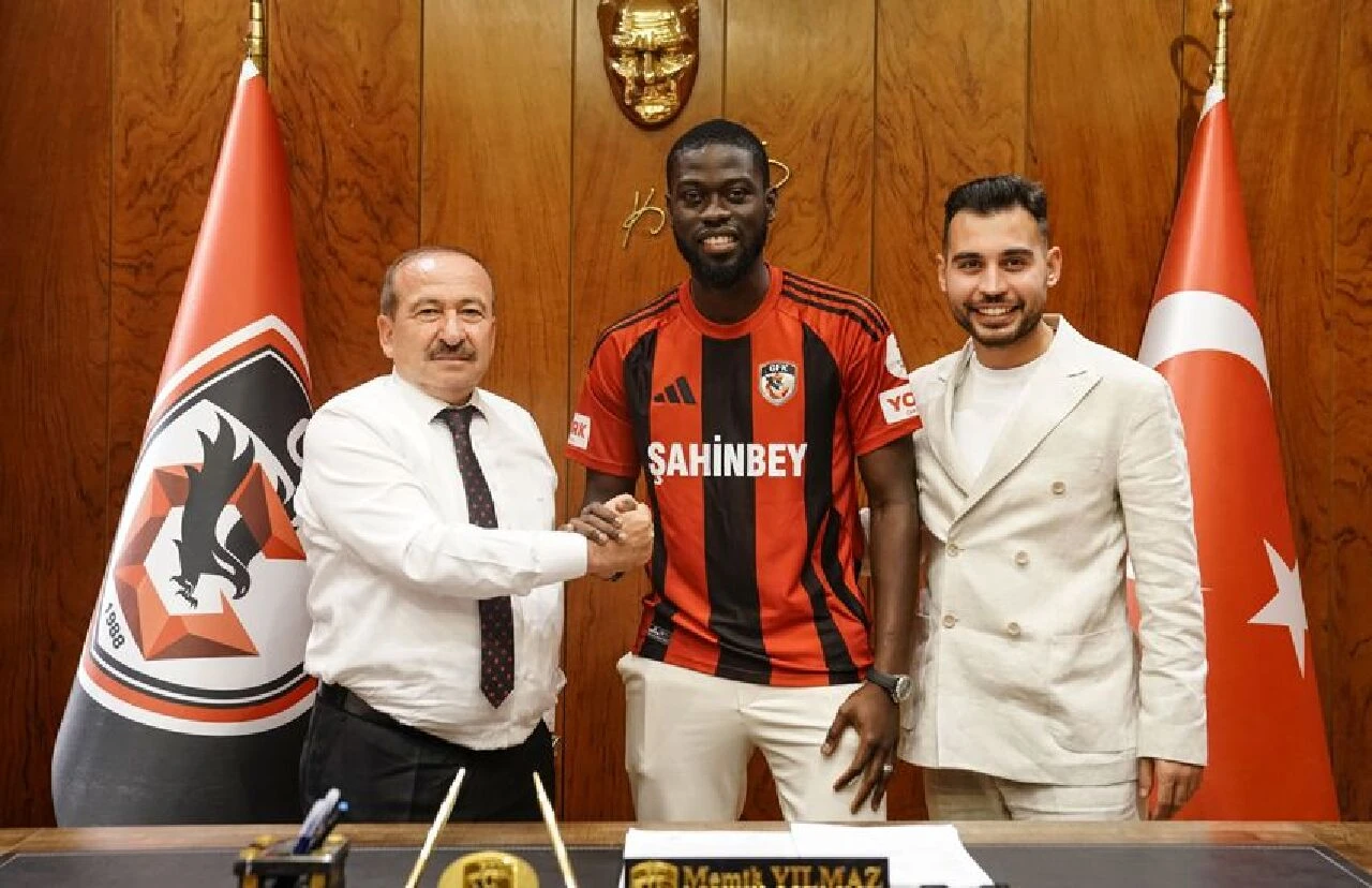 Badou Ndiaye, <a href=