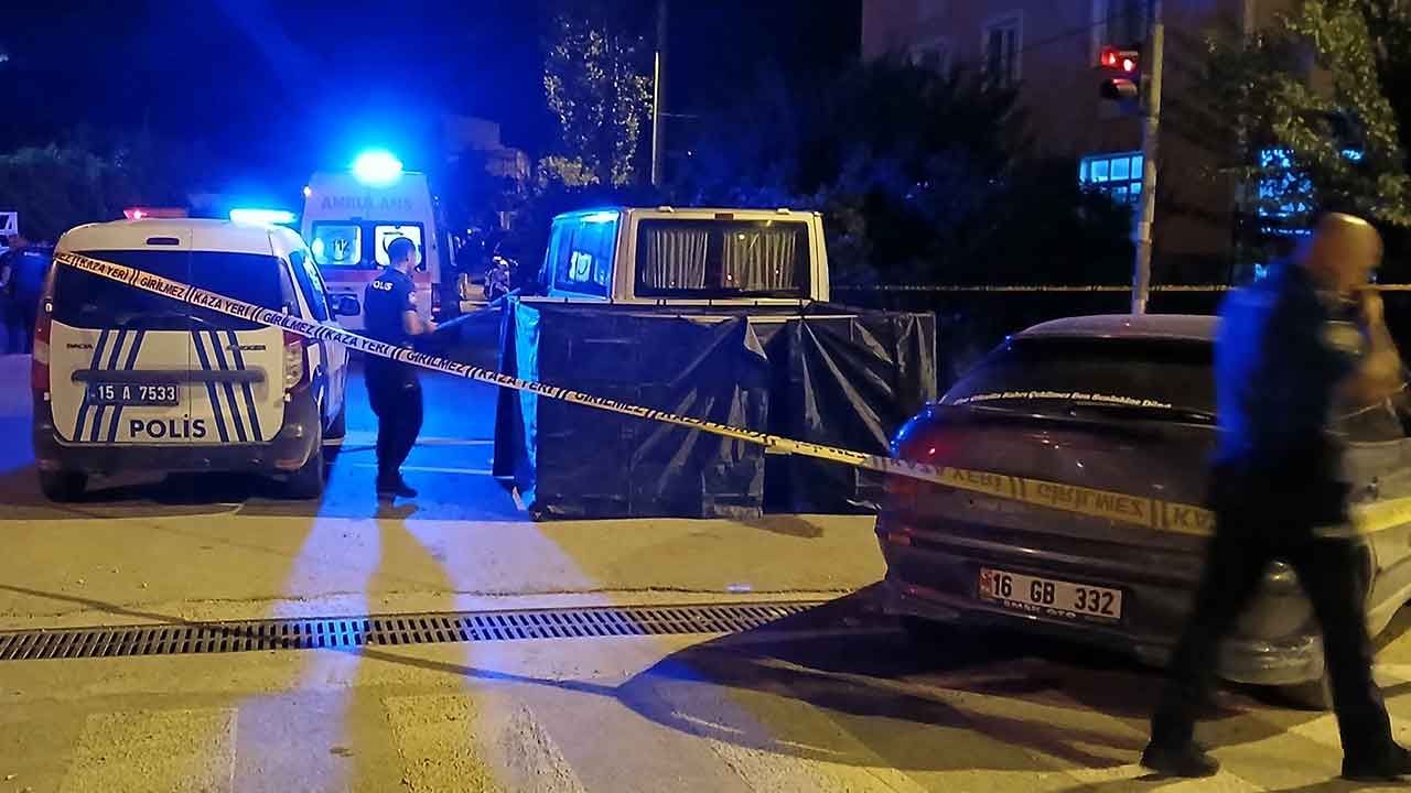 Burdur'da baba-oğula hain pusu: İş yerlerinin önünde kurşun yağmuruna tutuldular! Olay anı kamerada