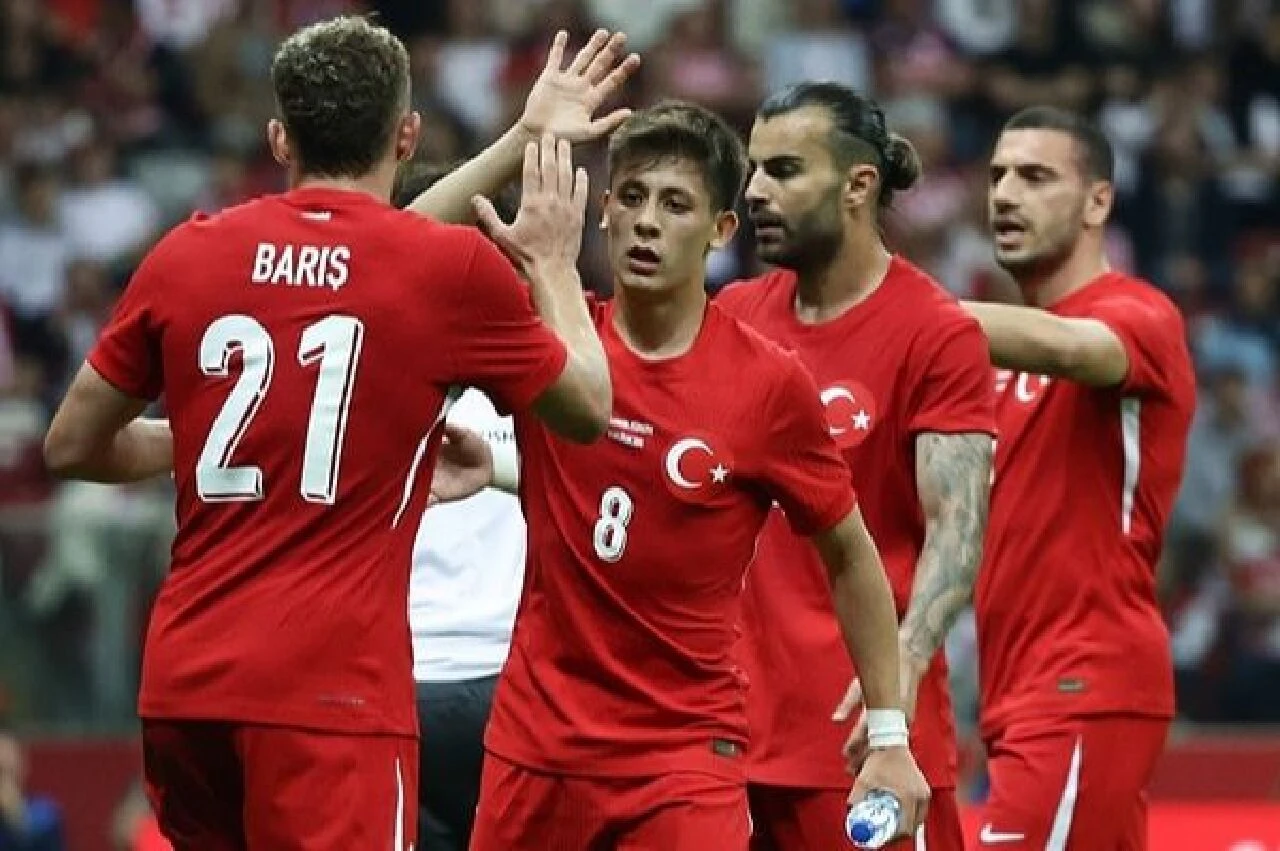 Galatasaray'dan sürpriz Arda Güler hamlesi! Sosyal medya yıkıldı - 5. Resim