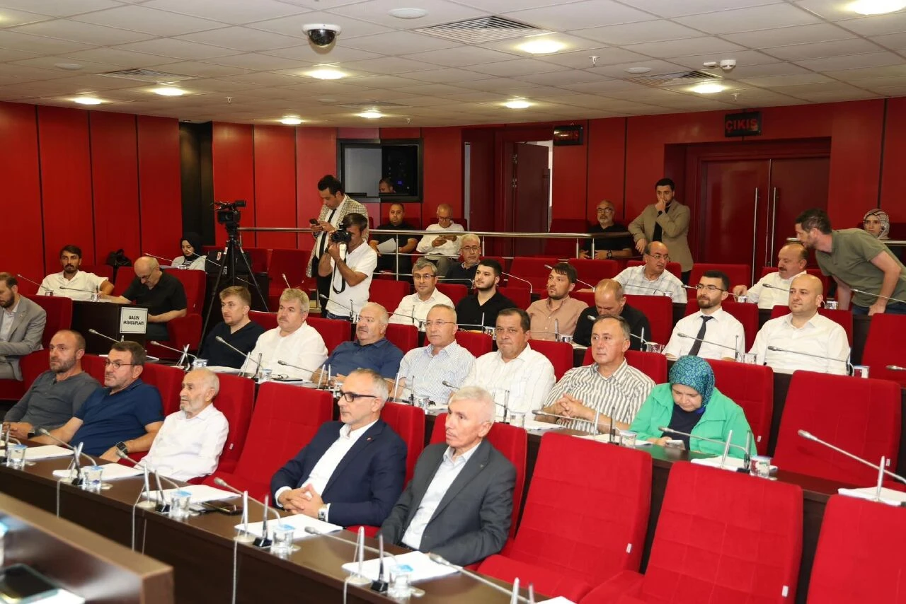 Gebze Belediyesi, üniversiteye kayıt yaptıran öğrencilere 5 bin TL destek veriyor