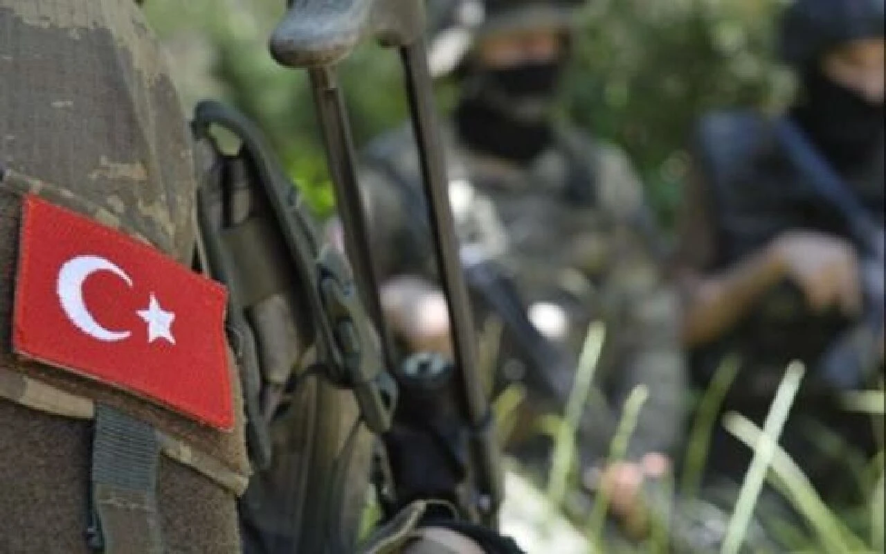 Nöbette kendini vuran asker hayatını kaybetti!