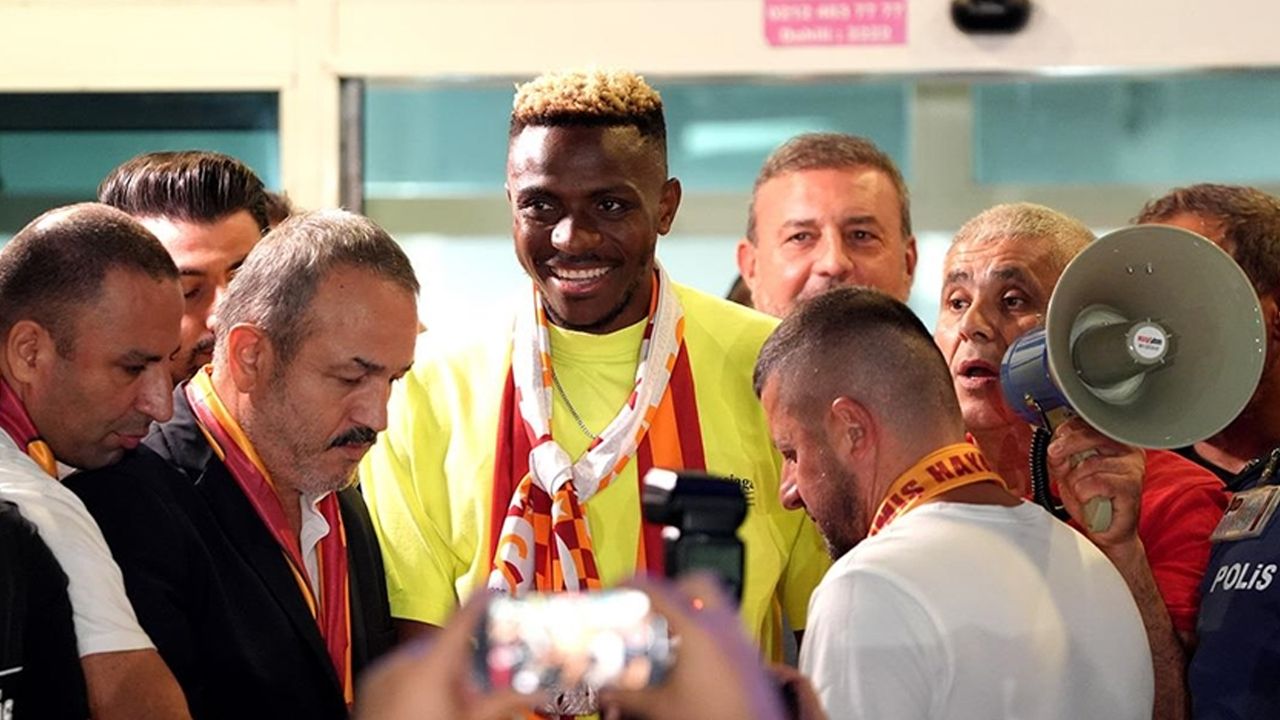 Son dakika | Galatasaray Victor James Osimhen transferinin maliyetini açıkladı