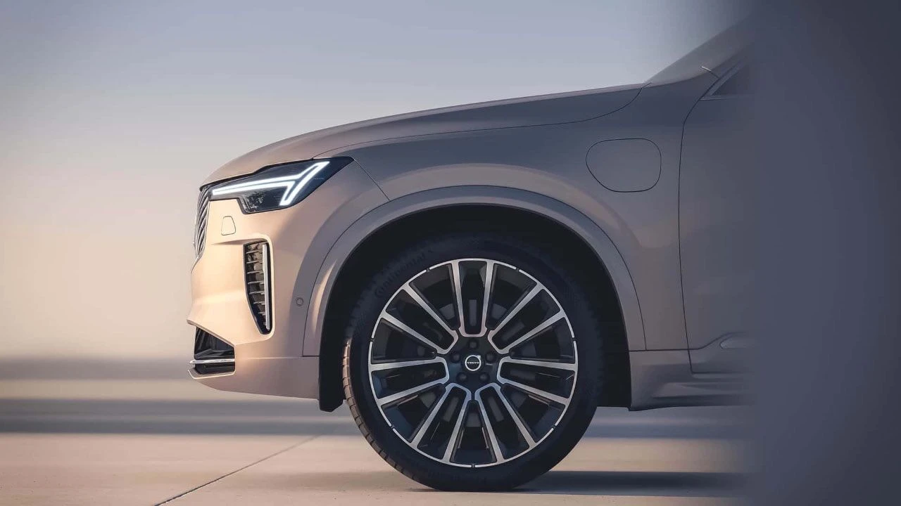 2025 Volvo XC90 resmen tanıtıldı! İşte tasarımı ve teknik özellikleri