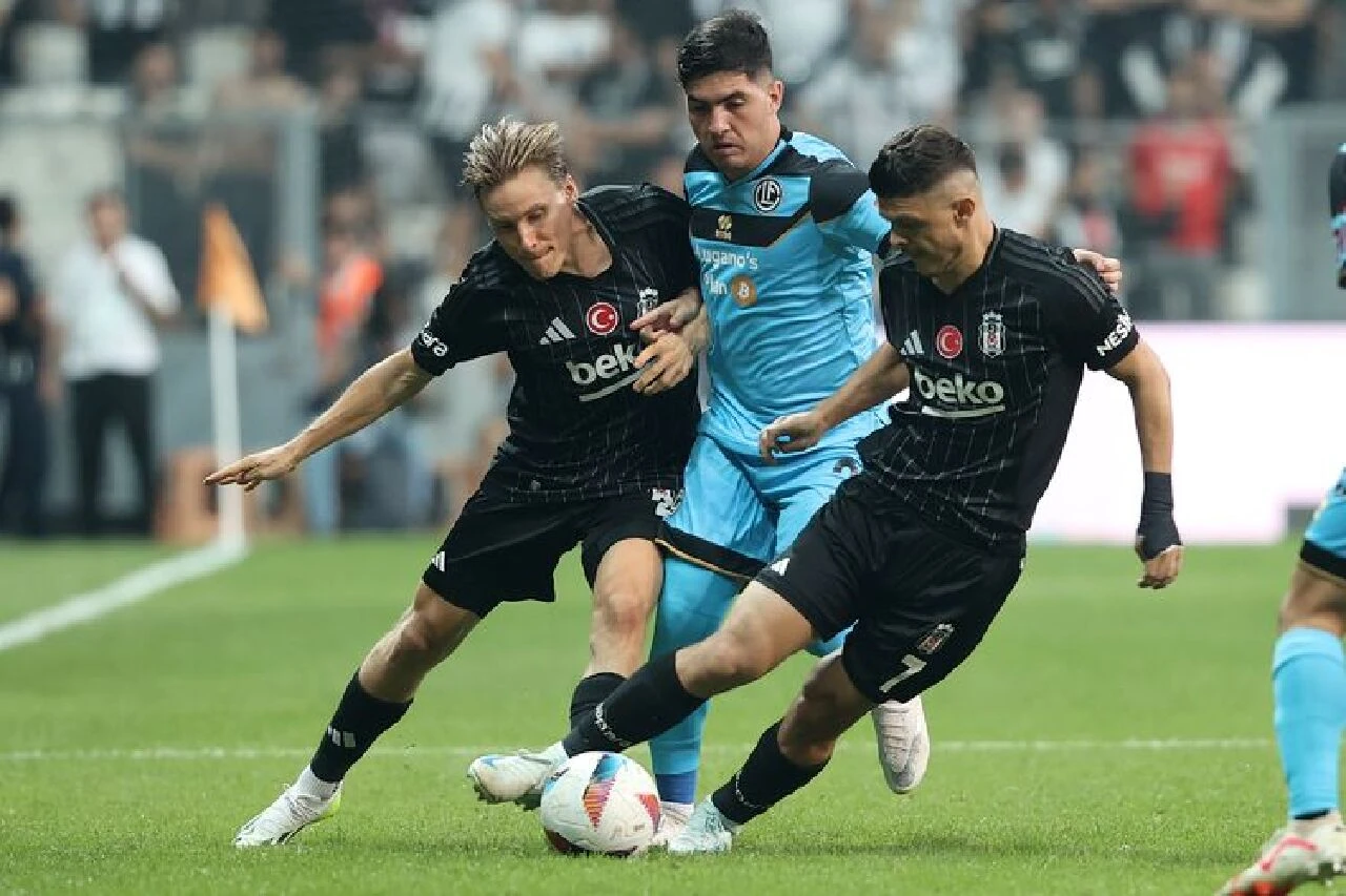 Beşiktaş UEFA Avrupa Ligi isim listesinde Rafa Silva, Semih Kılıçsoy ve Ciro Immobile yer aldı - 1. Resim