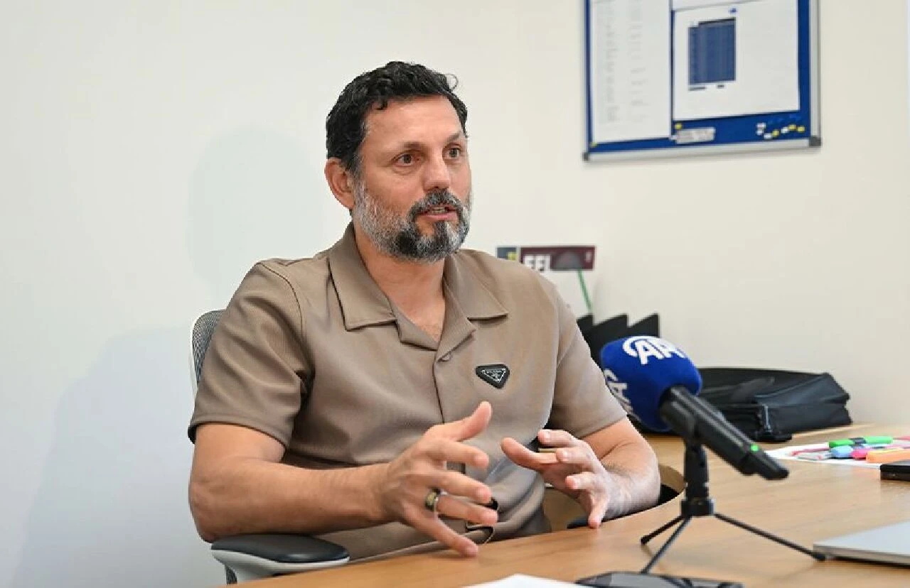 Cardiff City Teknik Direktörü Erol Bulut Fenerbahçe'den istediği oyuncuyu açıkladı! - 1. Resim