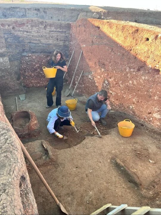 Eskişehir’de heyecanlandıran keşif! Bugüne kadar ilk örnek: 5 bin 200 yıl önce bilinçli gömmüşler - 4. Resim
