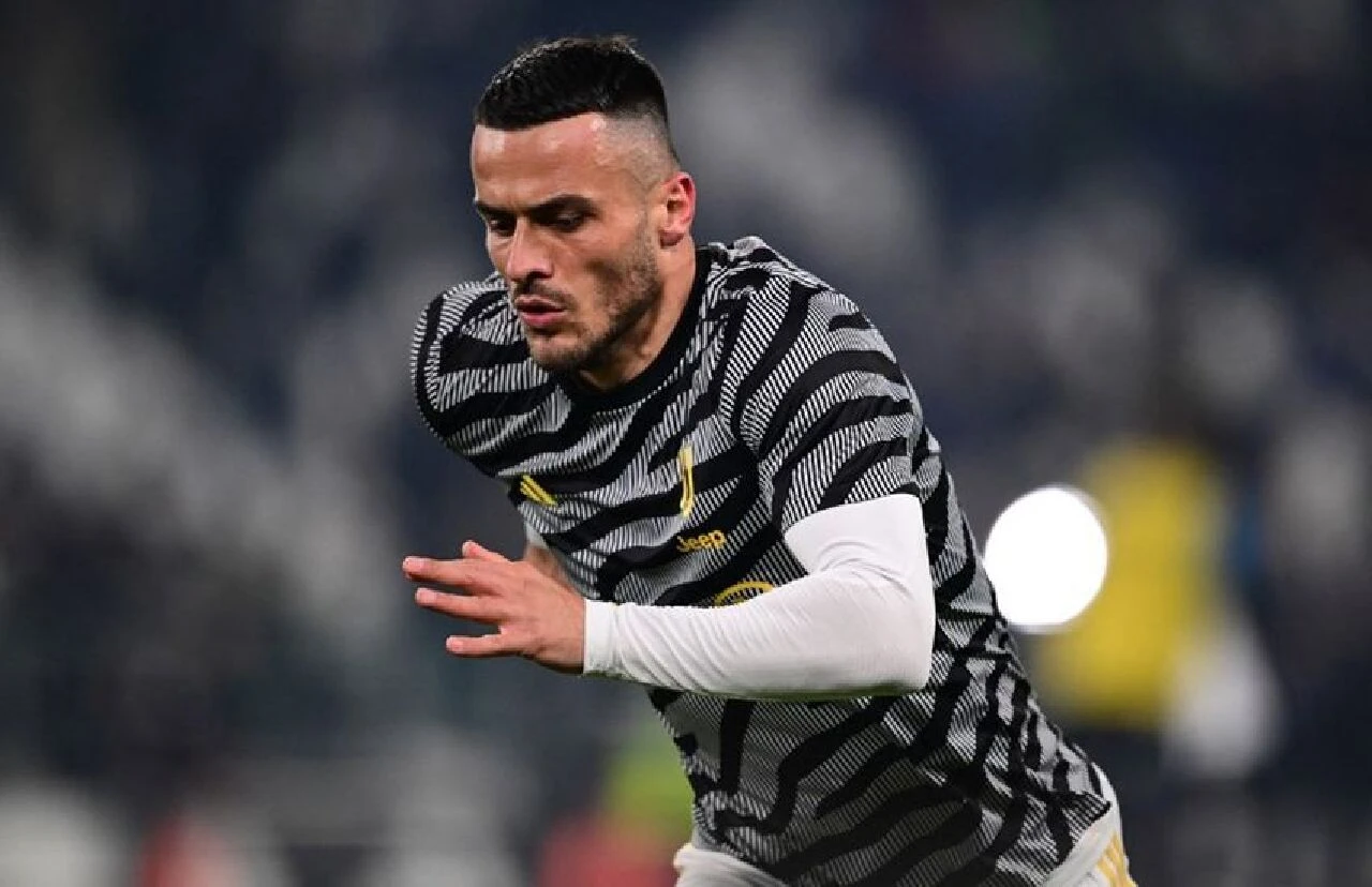 Galatasaray'ın Filip Kostic teklif ortaya çıktı! - 1. Resim