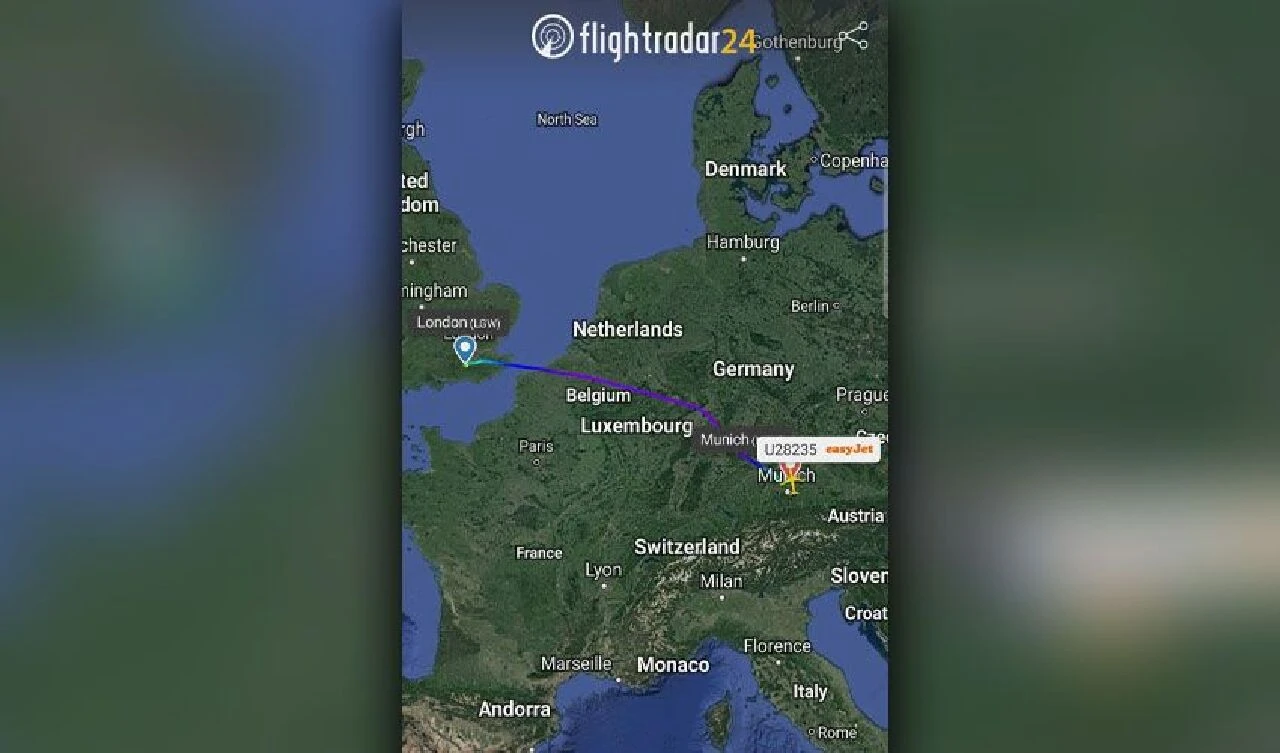 Havada kaos: Uçağın türbülansa girmesine sinirlendi pilotları suçlayıp kontrolü ele geçirmeye çalıştı! - 2. Resim