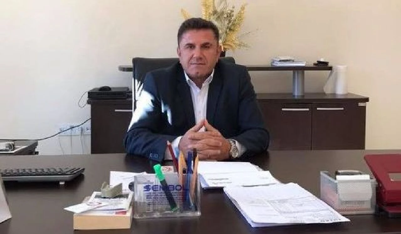 İYİ Parti'de istifa depremi: Başkan Ali Üzlük, meclis üyeleriyle birlikte istifa etti