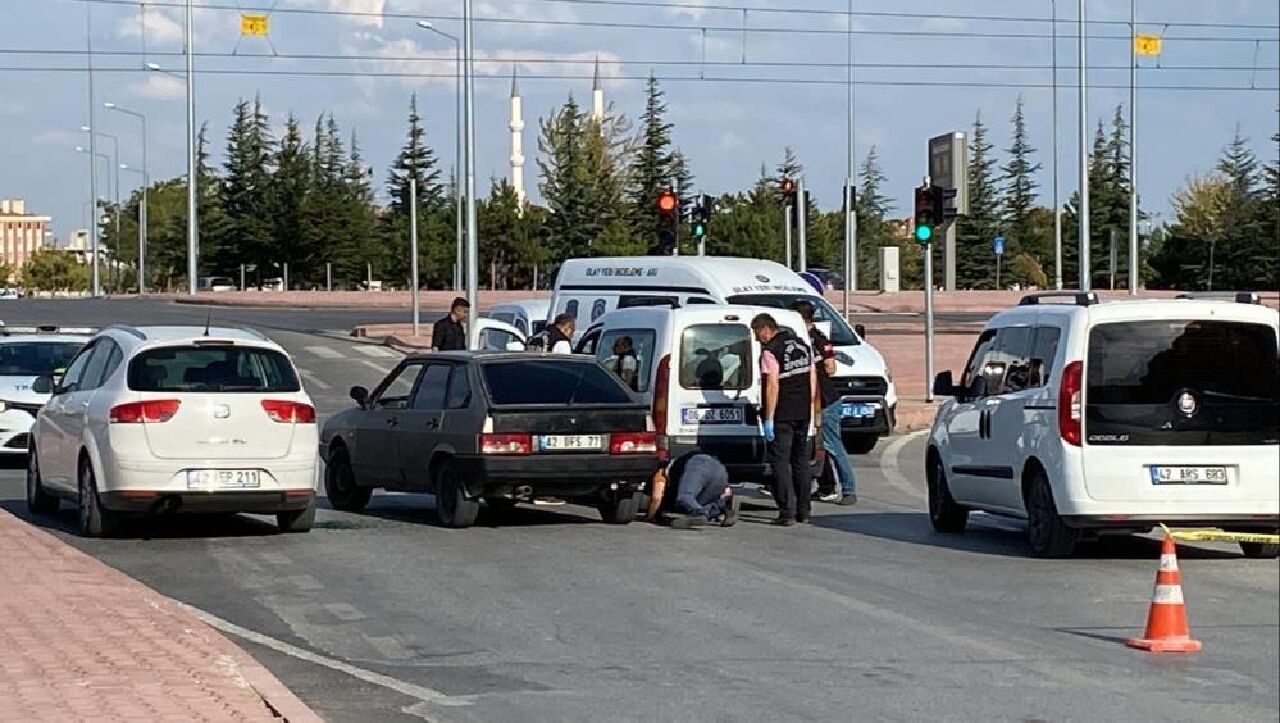 Konya’da hareketli dakikalar! Polise silahlı saldırı düzenlendi: 2 polis yaralandı - 1. Resim