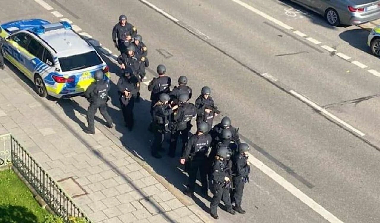 Münih güne silah sesleriyle uyandı! İsrail Başkonsolosluğu önünde terör estirdi