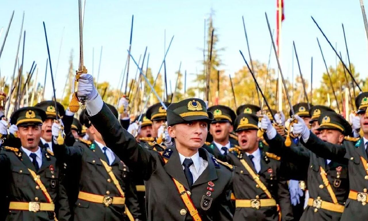 Son dakika | MSB'den teğmenlerin kılıçlı yeminine ilişkin açıklama - 1. Resim