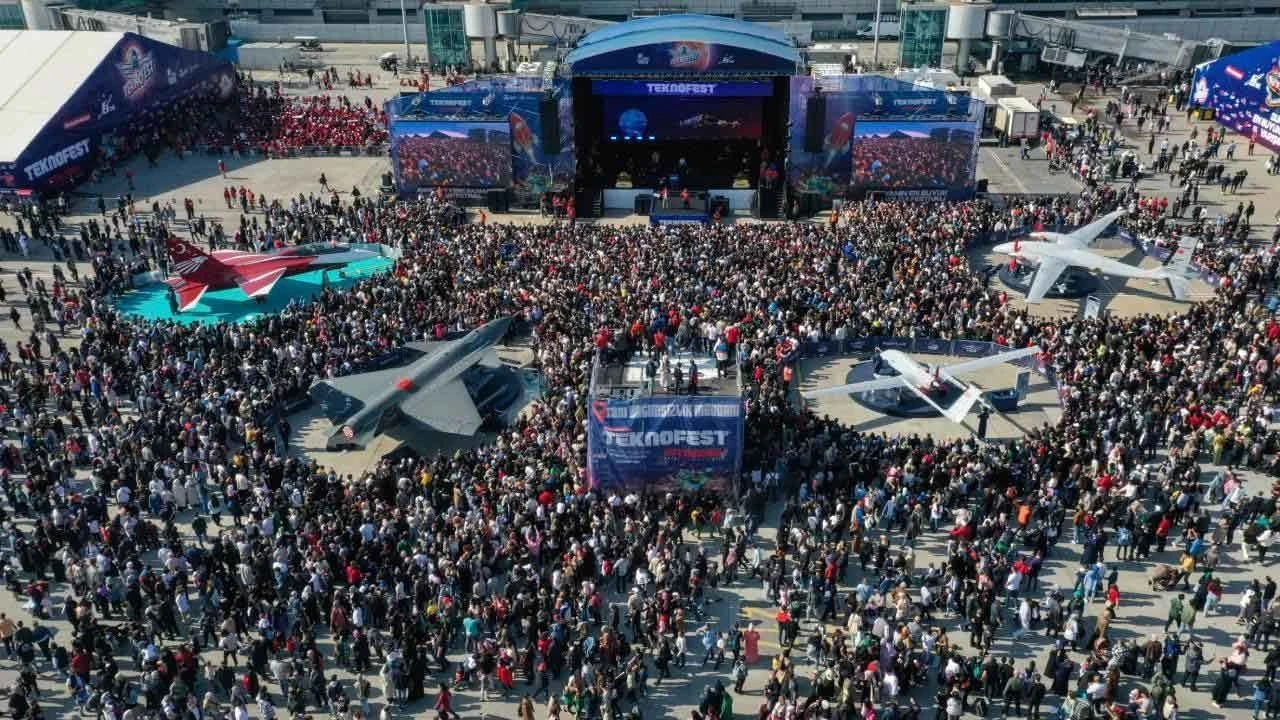 TEKNOFEST Havacılık, Uzay ve Teknoloji Festivali için 1 milyon 650 bin başvuru yapıldı - 1. Resim