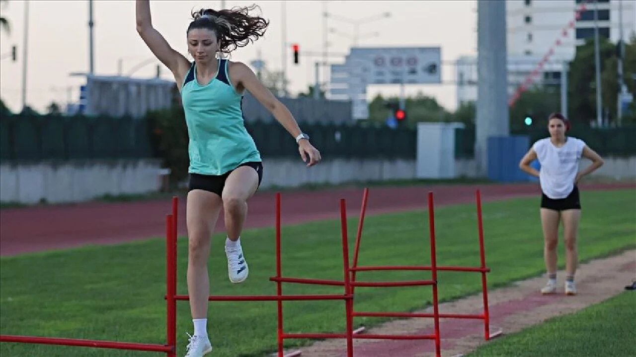 Paralimpik Oyunları'nda bugün atletizmde Reyhan Taşdelen, Esra Bayrak ve Fatma Damla Altın mücadele edecek - 1. Resim