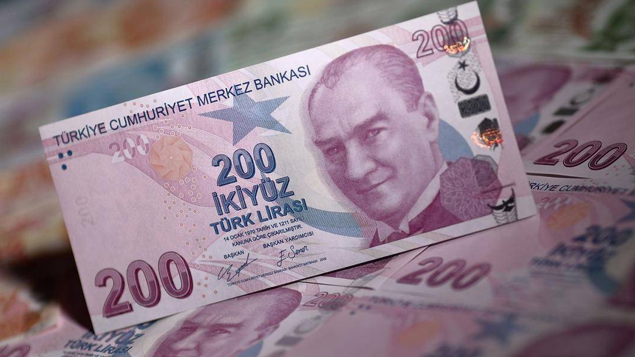 Piyasadaki paranın yarısı 200 TL! 500 TL’lik banknot yeniden gündem oldu