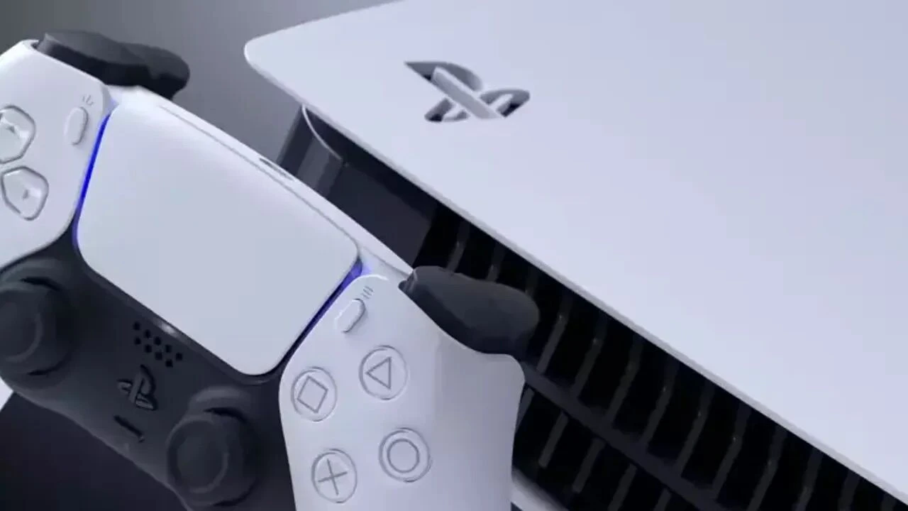 PlayStation 5 Pro tasarımı doğrulandı: Sony'nin 30. yıl posterinde gizli görüntü! - 4. Resim