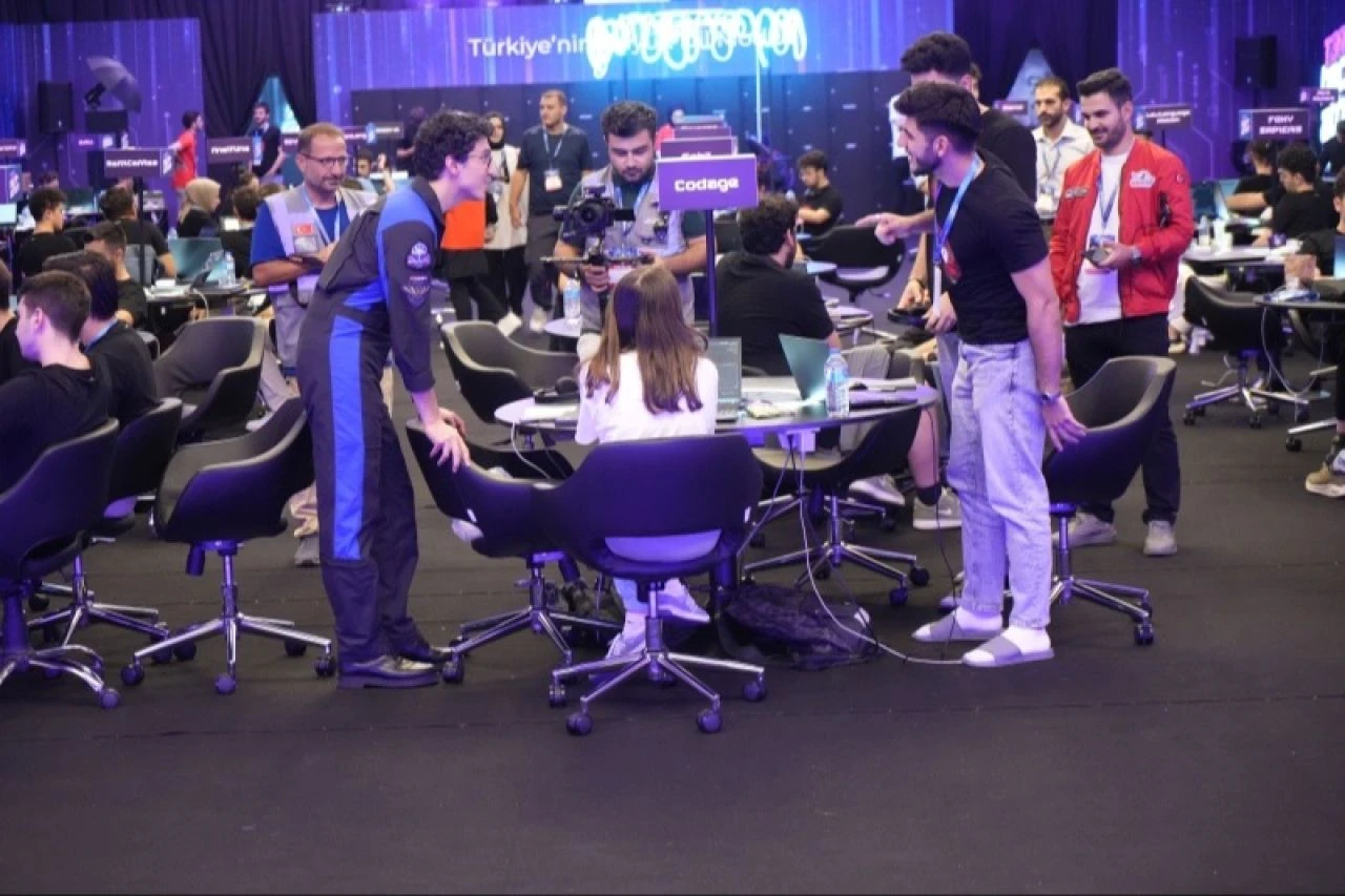 TEKNOFEST, 1.5 milyon gencin hayatını değiştirdi! Yeni Baykar'lar hedefleniyor - 3. Resim