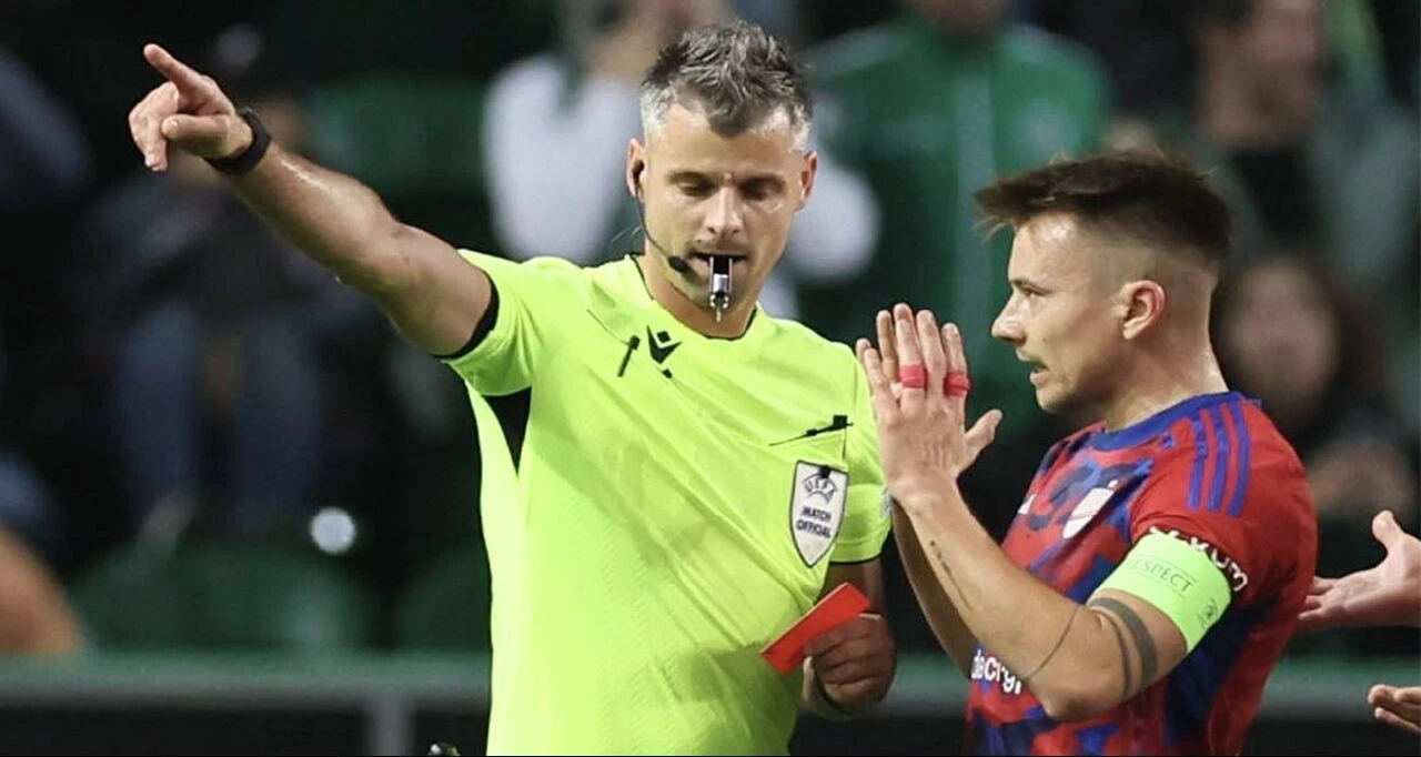 Türkiye İzlanda maçının hakemi Enea Jorgji karnesi! 2 Türkiye maçını yönetti - 1. Resim