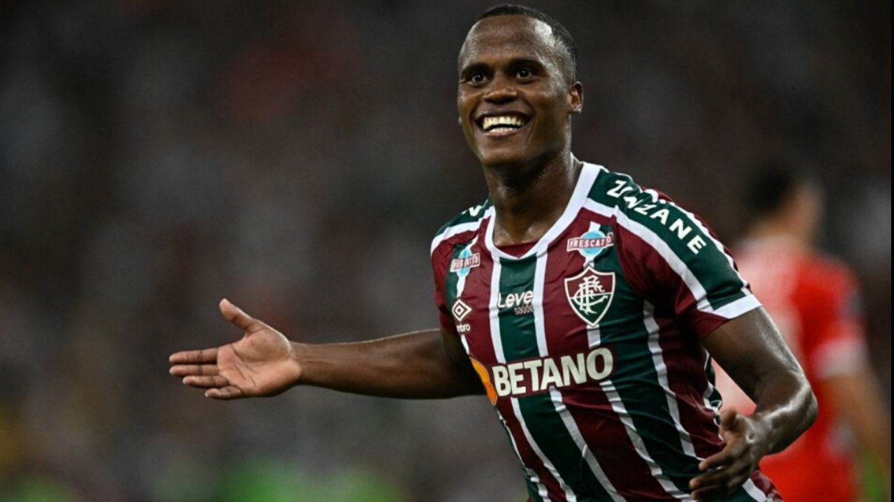 Jhon Arias Fluminense&#039;de kanat oyuncusu veya ofansif orta sahada oynuyor