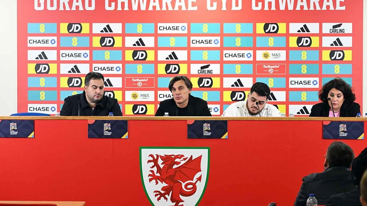 Montella'dan maç sonu dikkat çeken yorum: 10 kişi kalınca daha çok beğendim - 2. Resim